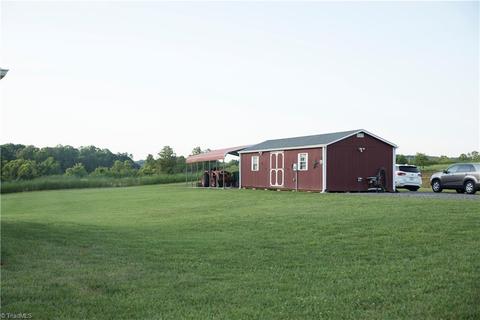 2160 Sheffield Rd, Harmony, NC 28634 photo 8