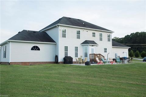 2160 Sheffield Rd, Harmony, NC 28634 photo 4