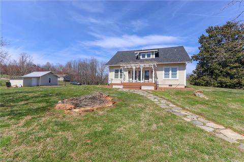 2280 Murray Rd, State Road, NC 28676 photo 4