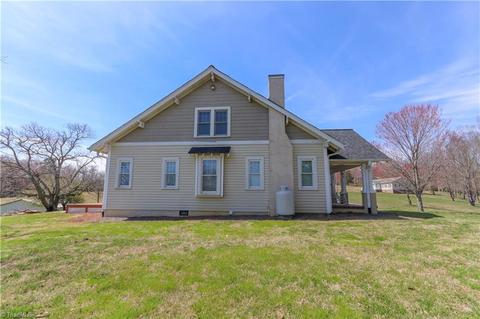 2280 Murray Rd, State Road, NC 28676 photo 6
