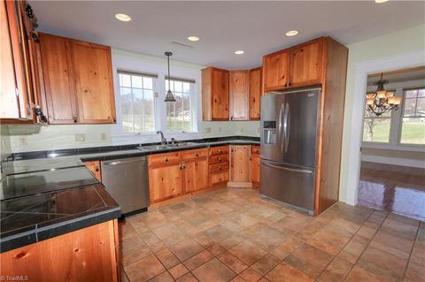 2280 Murray Rd, State Road, NC 28676 photo 20