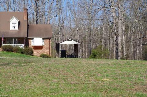 1140 Hoffman Rd, Germanton, NC 27019 photo 2