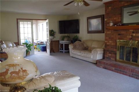 1140 Hoffman Rd, Germanton, NC 27019 photo 9