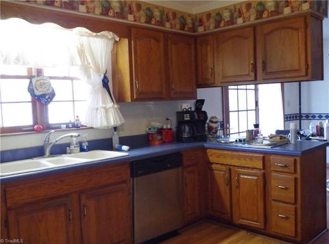 1140 Hoffman Rd, Germanton, NC 27019 photo 10
