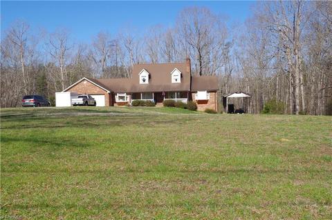 1140 Hoffman Rd, Germanton, NC 27019 photo 3