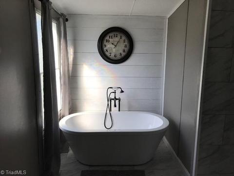 146 White Walnut St, Traphill, NC 28685 photo 8
