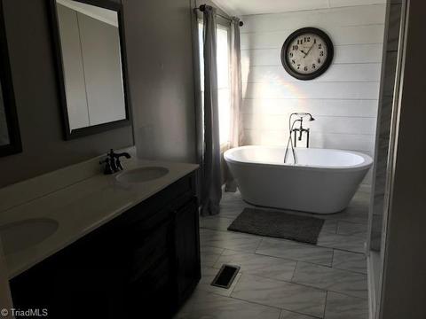 146 White Walnut St, Traphill, NC 28685 photo 6