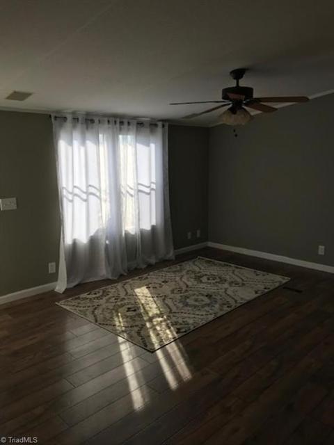 146 White Walnut St, Traphill, NC 28685 photo 5