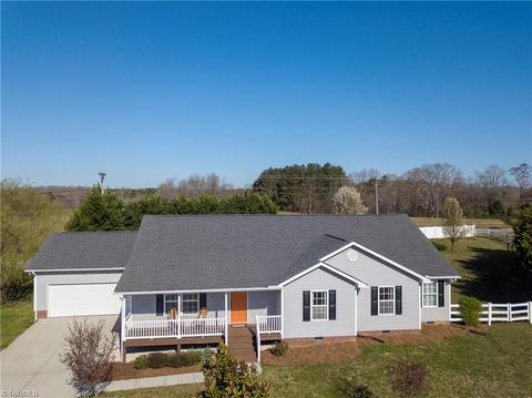 166 Peace Ct, Advance, NC 27006 photo 1