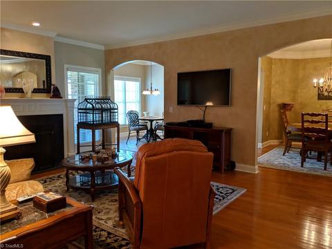 2437 Addison Blvd, High Point, NC 27262 photo 7
