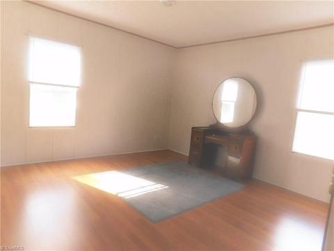 6652 Summit Rd, Purlear, NC 28665 photo 10