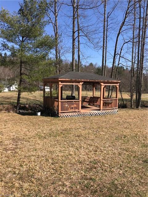 6652 Summit Rd, Purlear, NC 28665 photo 14