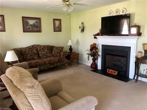 920 Meadow Rd, Eden, NC 27288 photo 3