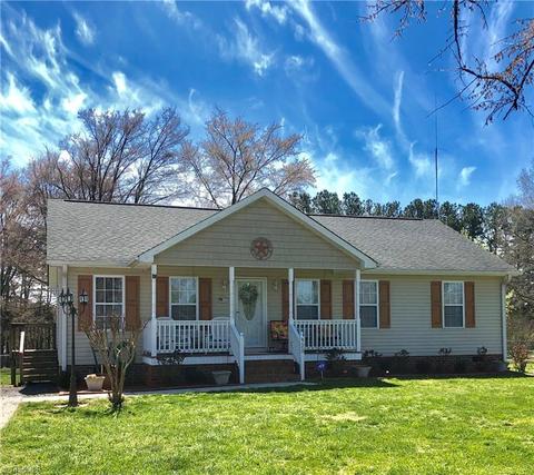 920 Meadow Rd, Eden, NC 27288 photo 1