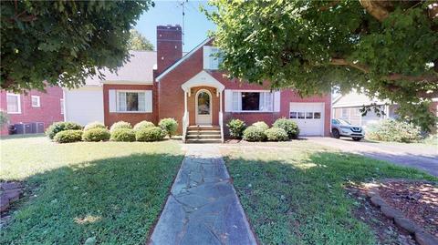 412 E Main St, Pilot Mountain, NC 27041 photo 1