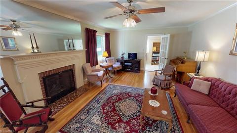 412 E Main St, Pilot Mountain, NC 27041 photo 10