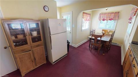 412 E Main St, Pilot Mountain, NC 27041 photo 19