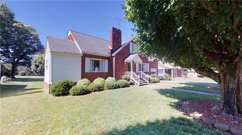 412 E Main St, Pilot Mountain, NC 27041 photo 25