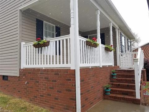 216 Pulliam St, King, NC 27021 photo 3