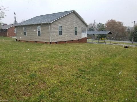 216 Pulliam St, King, NC 27021 photo 5