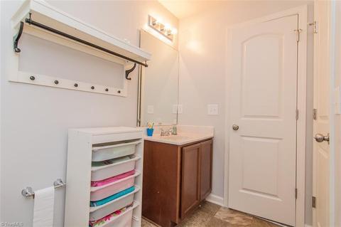 433 Sandybrooke Dr, High Point, NC 27265 photo 22