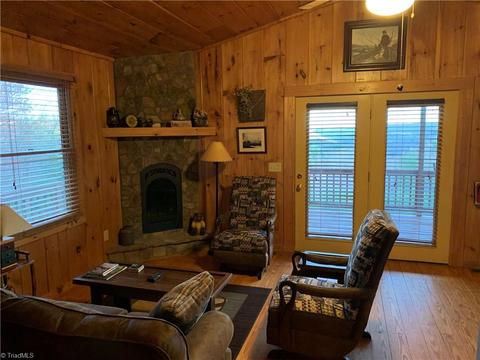 127 Hominy Dr, Purlear, NC 28665 photo 5