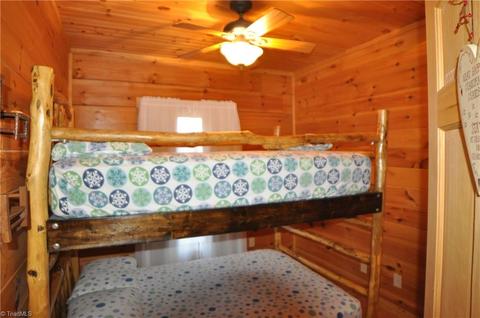 4860 Staghorn Rd, Purlear, NC 28665 photo 13