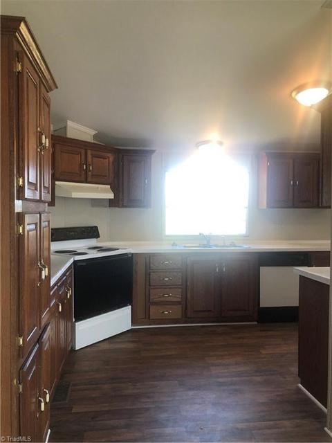 836 Hamlin Ford Rd, Dobson, NC 27017 photo 8