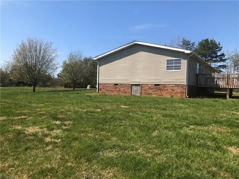 836 Hamlin Ford Rd, Dobson, NC 27017 photo 23