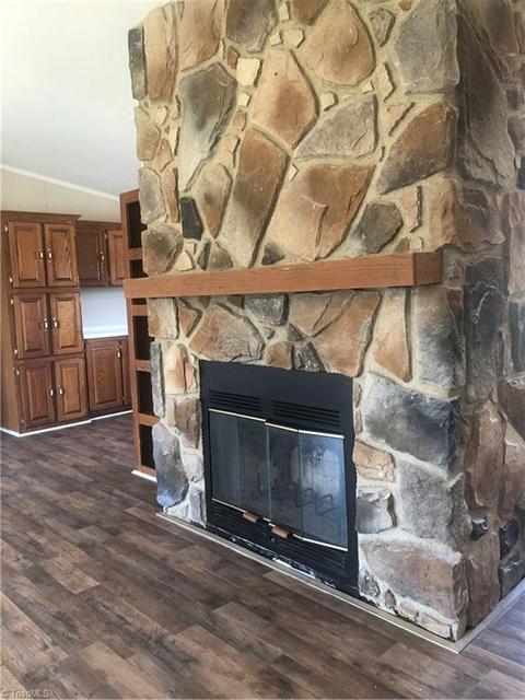 836 Hamlin Ford Rd, Dobson, NC 27017 photo 3