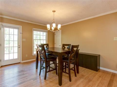 1136 Mapleview Ct, High Point, NC 27265 photo 9