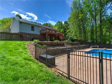1136 Mapleview Ct, High Point, NC 27265 photo 27