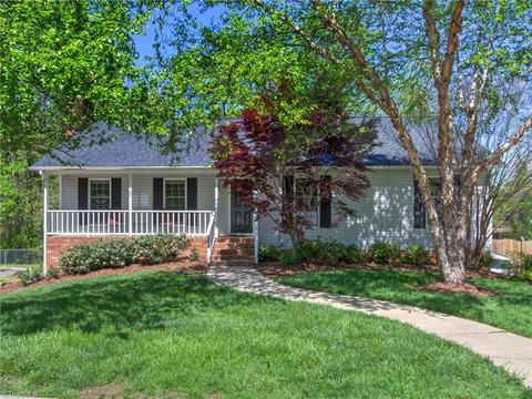 1136 Mapleview Ct, High Point, NC 27265 photo 1