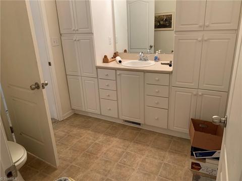 15784 W Us Highway 421, Purlear, NC 28665 photo 8