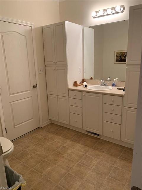 15784 W Us Highway 421, Purlear, NC 28665 photo 9