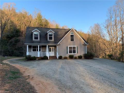 15784 W Us Highway 421, Purlear, NC 28665 photo 1