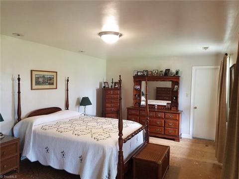 133 E Valley View Rd, Advance, NC 27006 photo 11