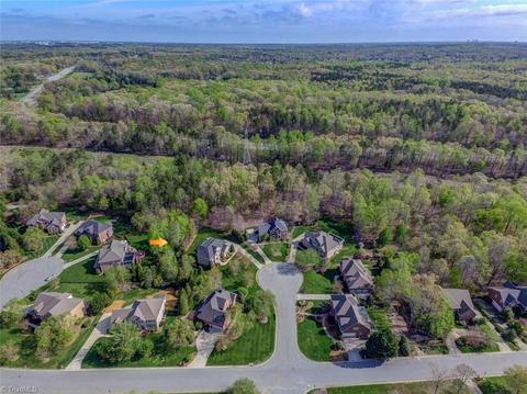 203 Castleton Pl, Jamestown, NC 27282 photo 3