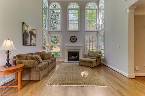 203 Castleton Pl, Jamestown, NC 27282 photo 8