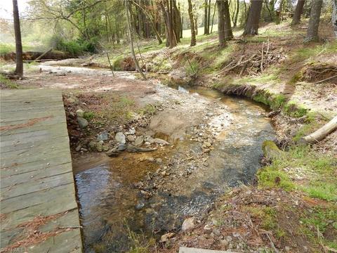 1655 Barker Rd, Roaring River, NC 28669 photo 7