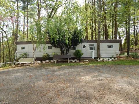 1655 Barker Rd, Roaring River, NC 28669 photo 12