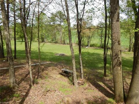 1655 Barker Rd, Roaring River, NC 28669 photo 10