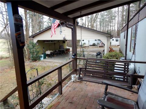 1655 Barker Rd, Roaring River, NC 28669 photo 17