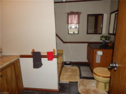 1655 Barker Rd, Roaring River, NC 28669 photo 13