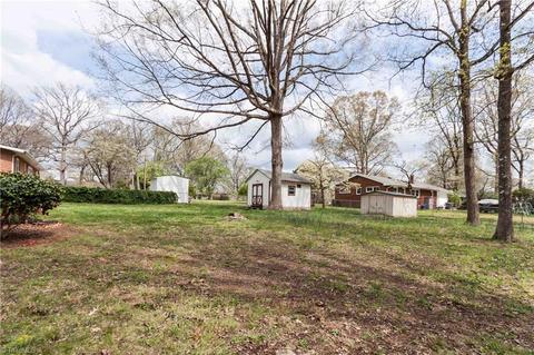 910 Oakview Rd, High Point, NC 27265 photo 17