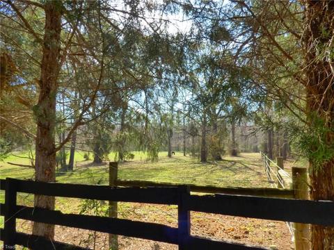 612 Mock Rd, High Point, NC 27265 photo 8
