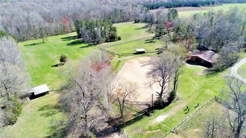 612 Mock Rd, High Point, NC 27265 photo 1