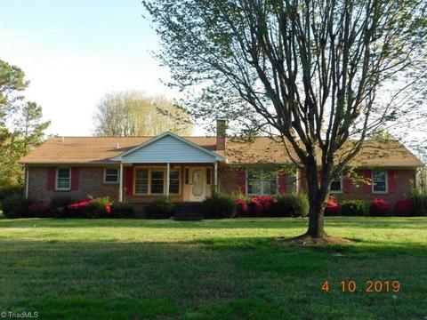 104 Trinity Dr, Elon, NC 27244 photo 2
