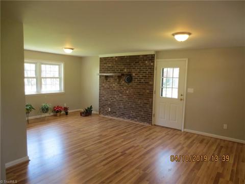 236 Logan Ct, King, NC 27021 photo 14