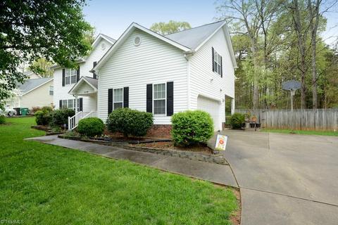 3115 Timberwolf Ave, High Point, NC 27265 photo 2